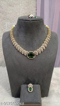 Royal Green Radiance Choker Set