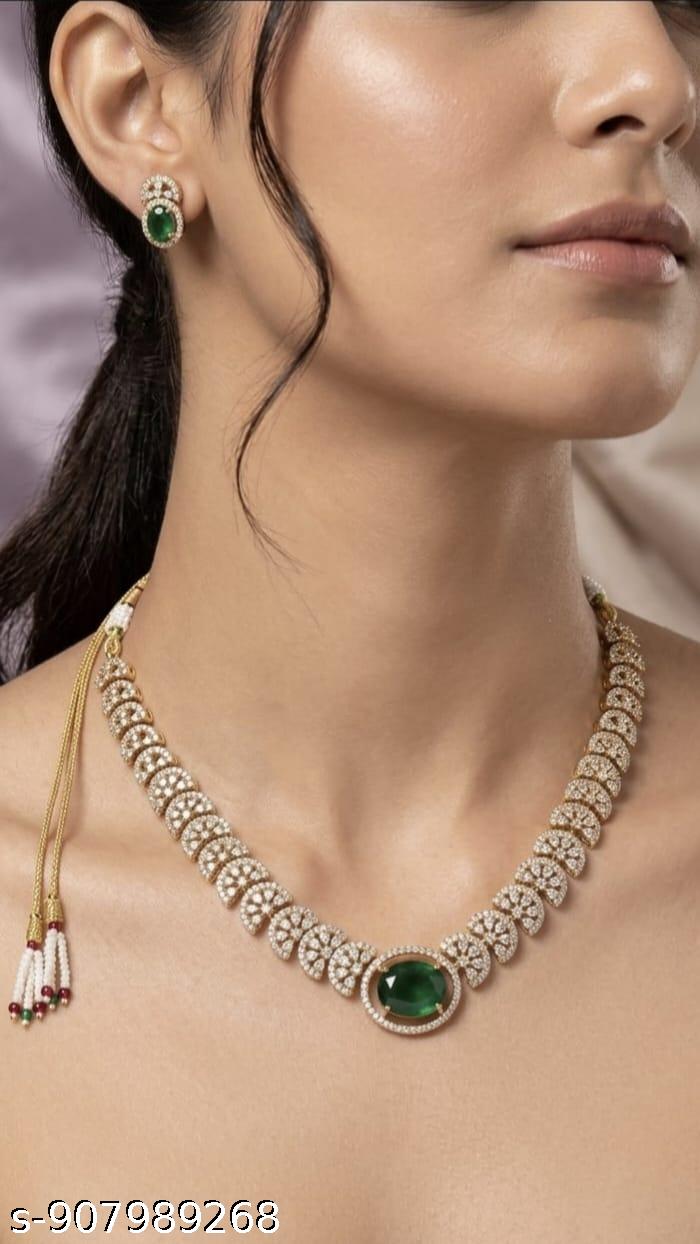 Royal Green Radiance Choker Set
